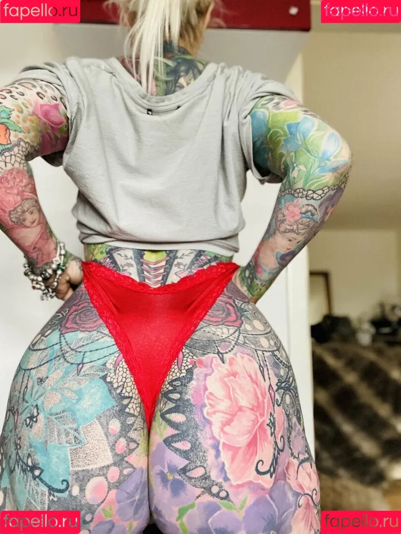 Tattoobutterfly Onlyfans Photo Gallery 