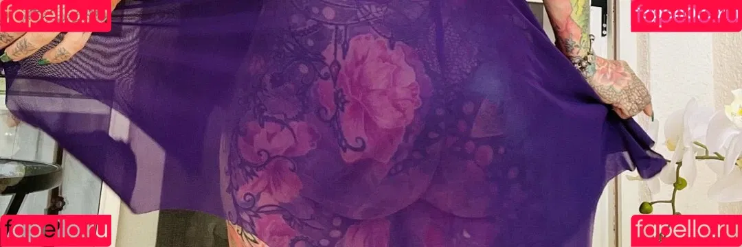 Tattoobutterfly Onlyfans Photo Gallery 