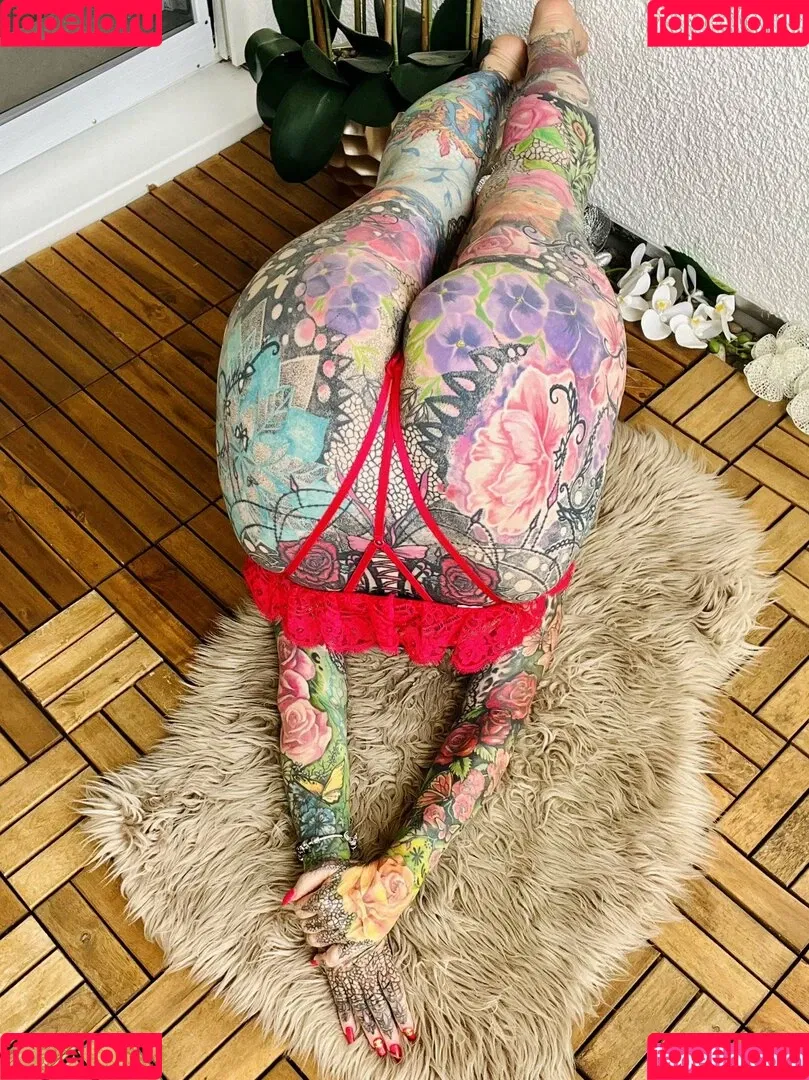 Tattoobutterfly Onlyfans Photo Gallery 