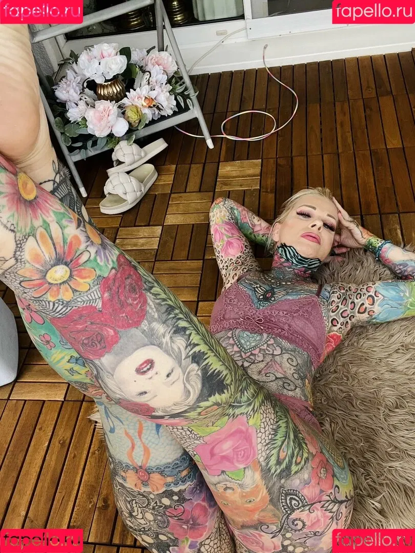 Tattoobutterfly Onlyfans Photo Gallery 