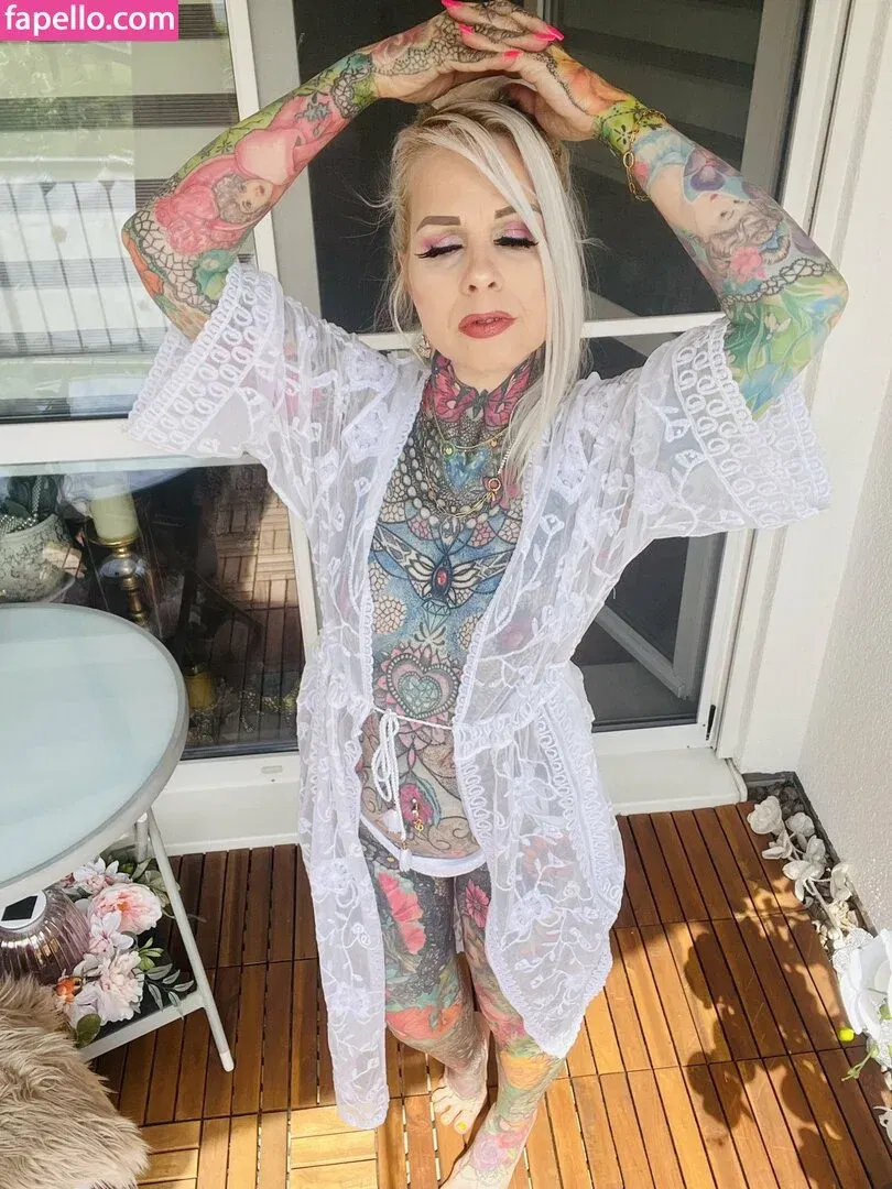 Tattoobutterfly Onlyfans Photo Gallery 