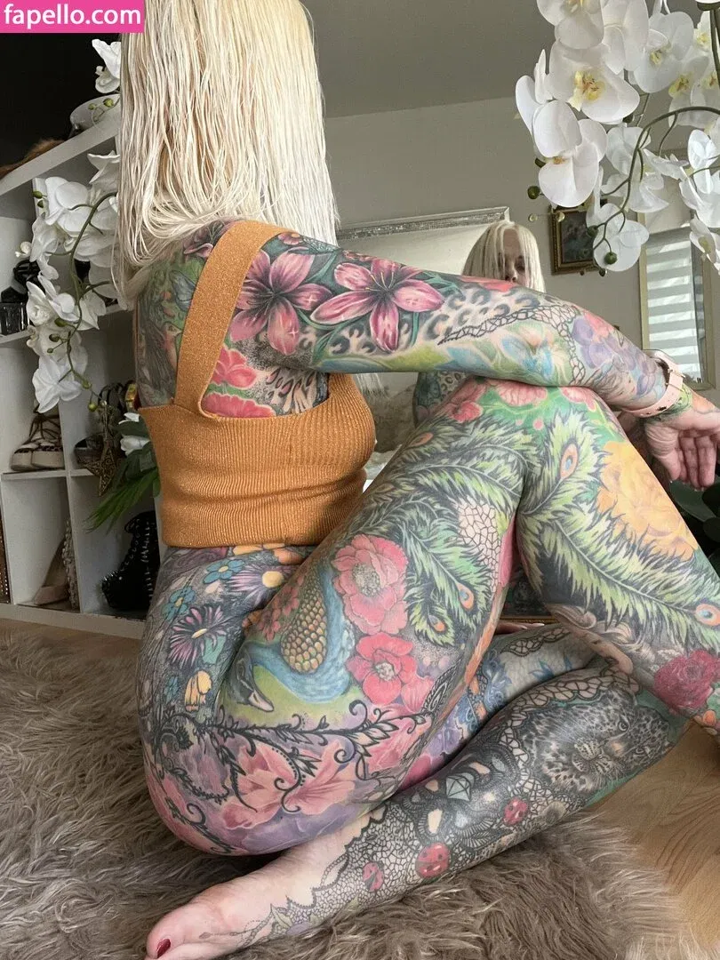 Tattoobutterfly Onlyfans Photo Gallery 