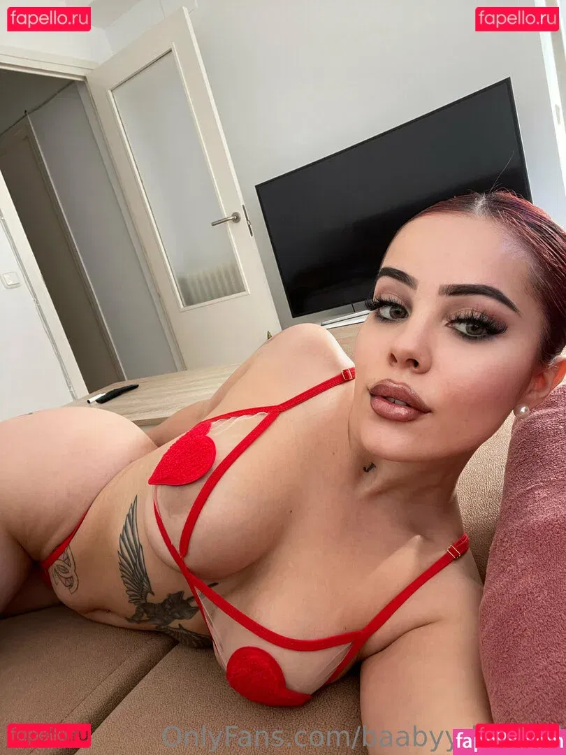 giiirlyyyyyy2.2 Onlyfans Photo Gallery 