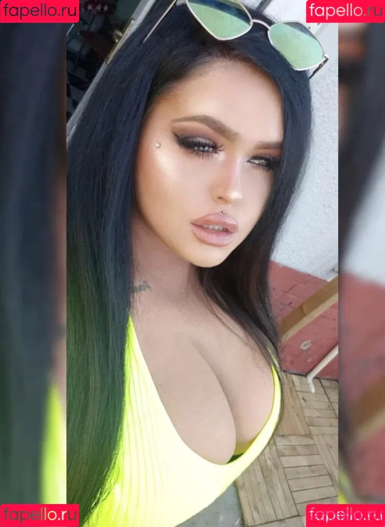 Megan Carys Gomer Onlyfans Photo Gallery 