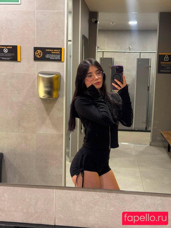 Luisa Valencia Nude Onlyfans Photo 6