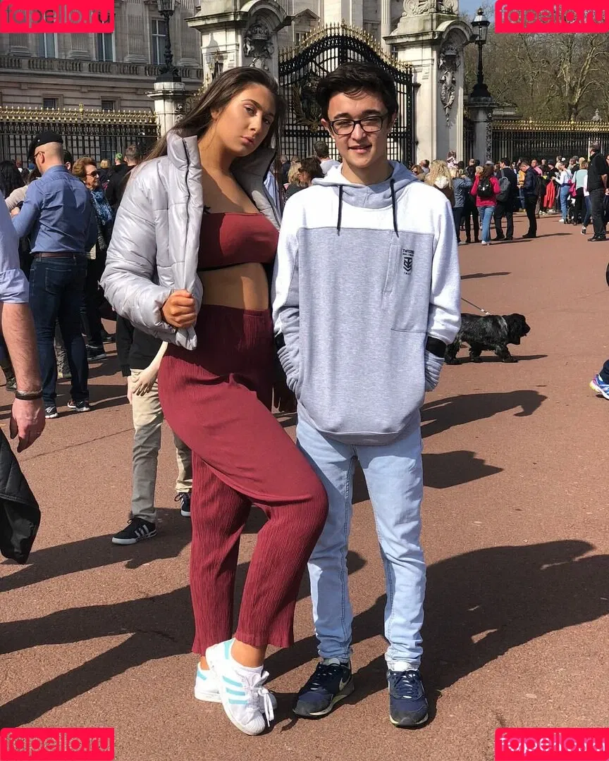 Soph Alice Onlyfans Photo Gallery 