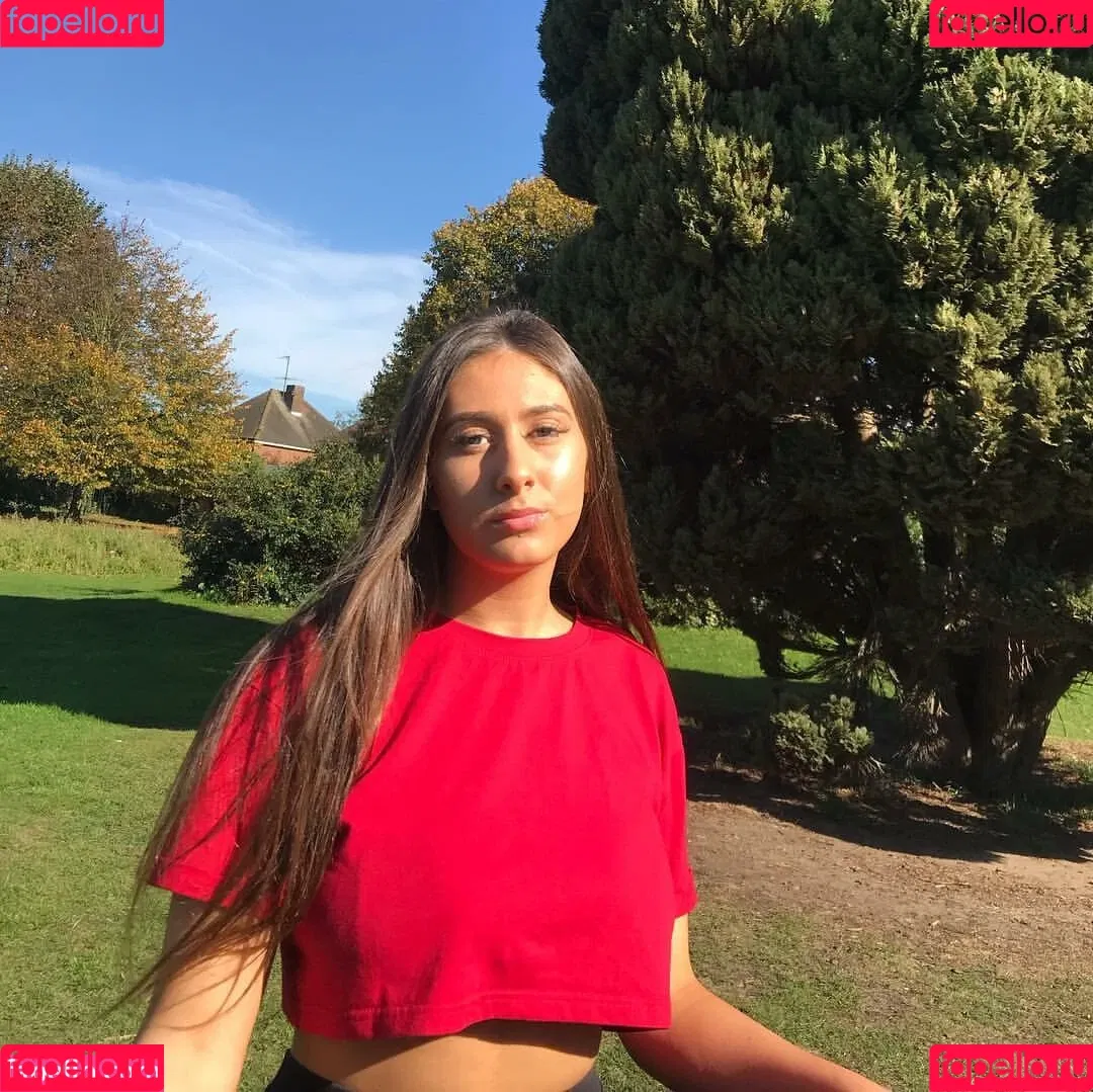 Soph Alice Onlyfans Photo Gallery 