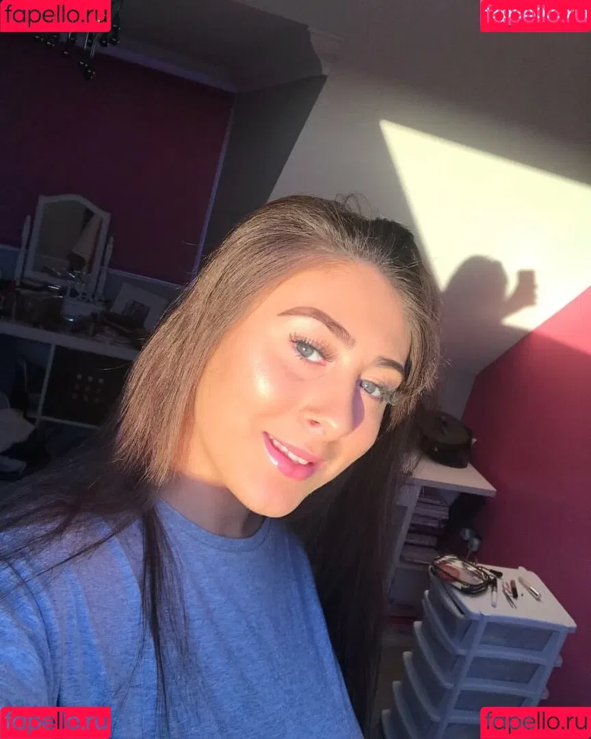 Soph Alice Onlyfans Photo Gallery 