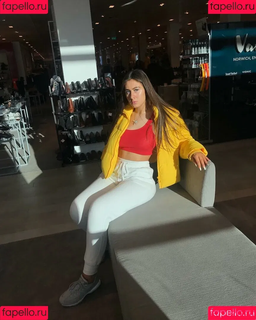 Soph Alice Onlyfans Photo Gallery 