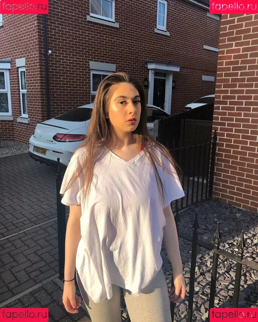 Soph Alice Onlyfans Photo Gallery 