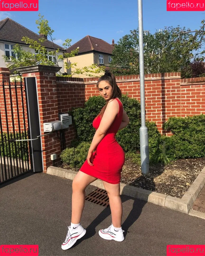 Soph Alice Onlyfans Photo Gallery 