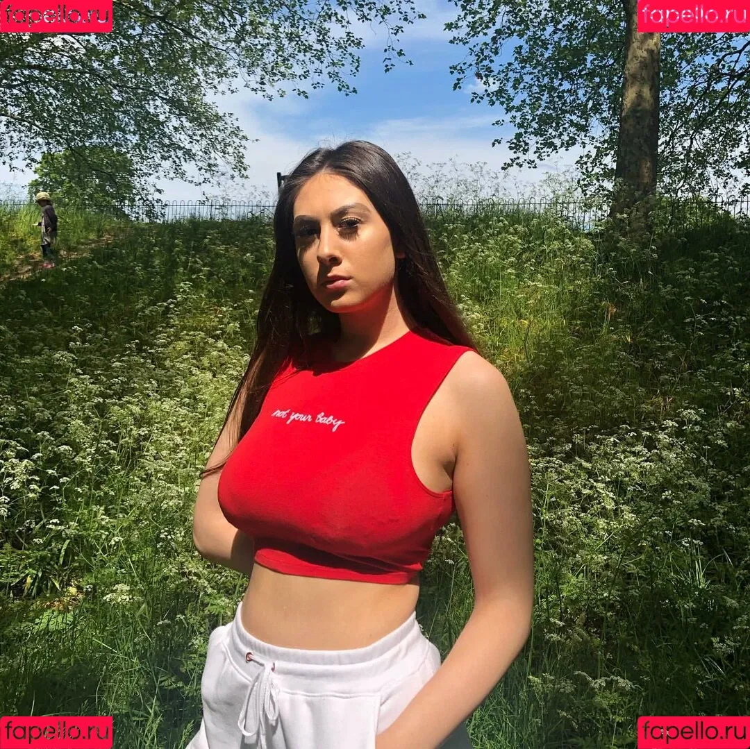 Soph Alice Onlyfans Photo Gallery 