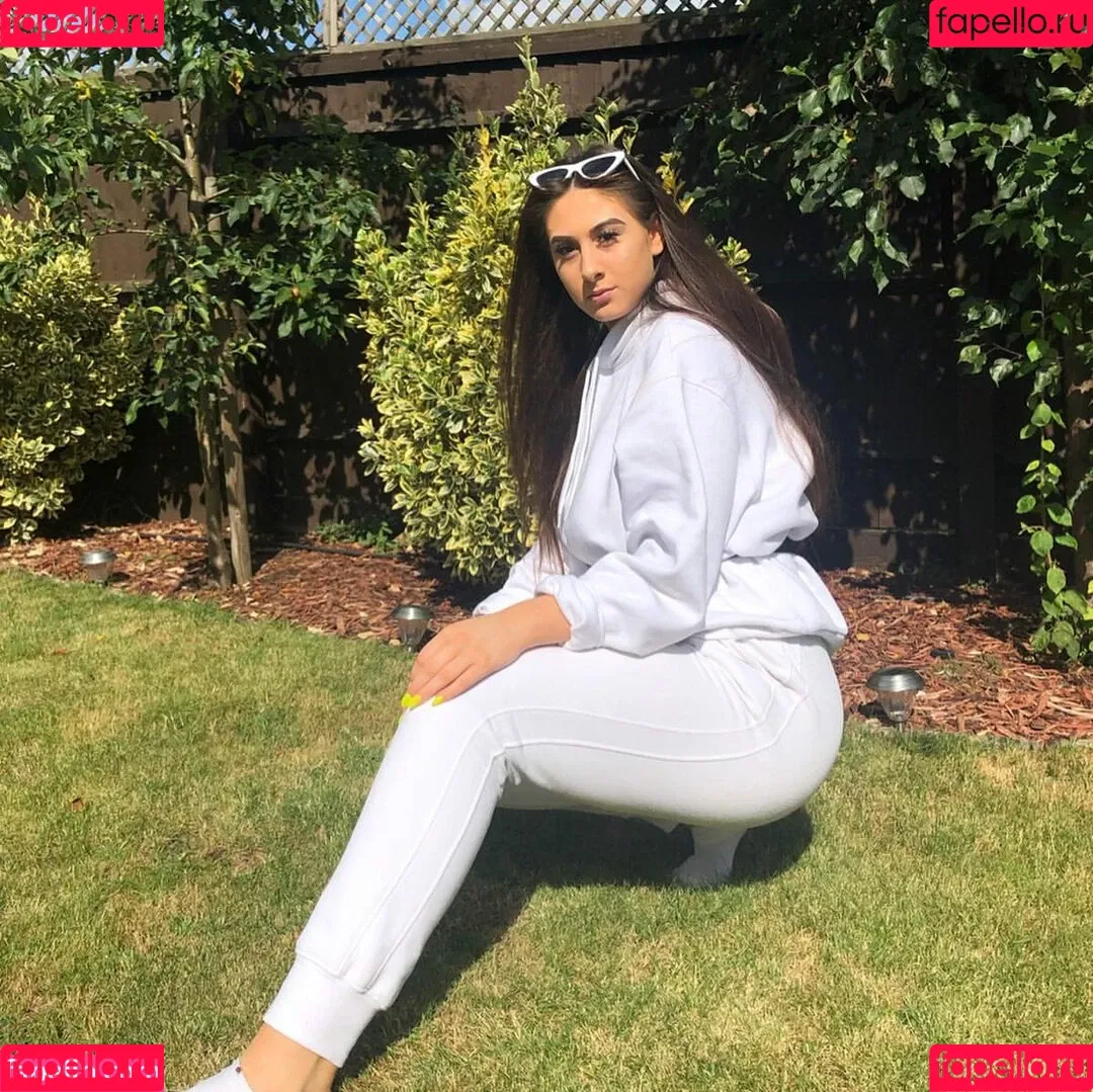 Soph Alice Onlyfans Photo Gallery 
