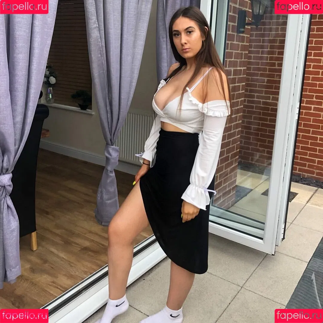 Soph Alice Onlyfans Photo Gallery 