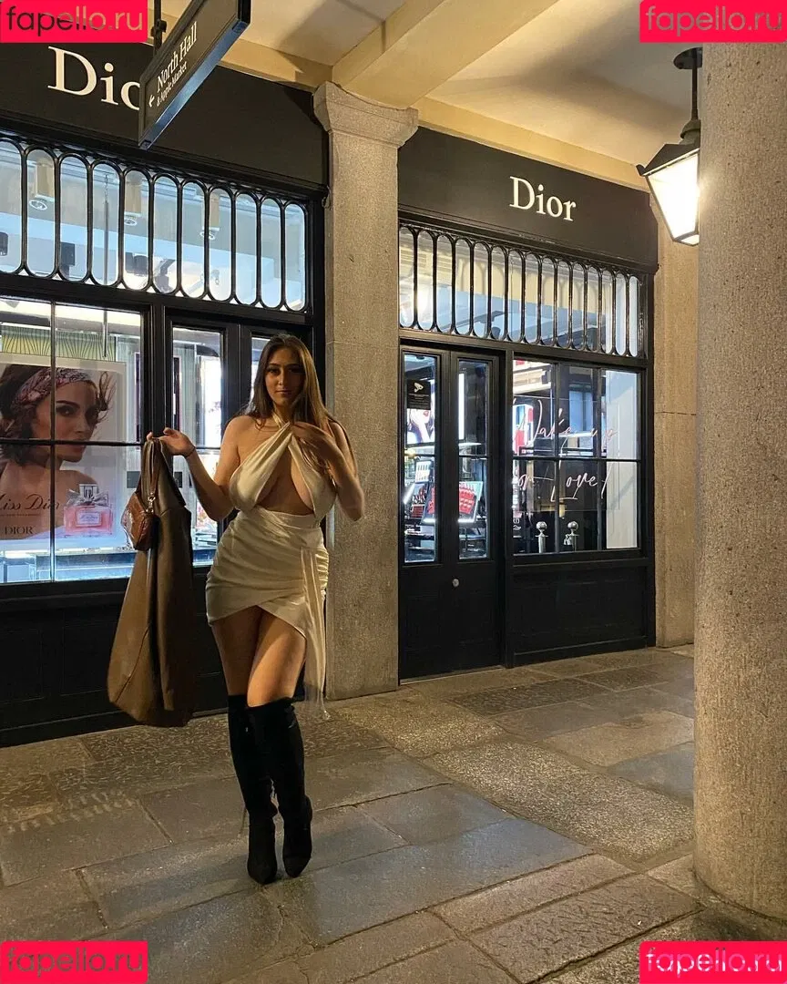 Soph Alice Onlyfans Photo Gallery 