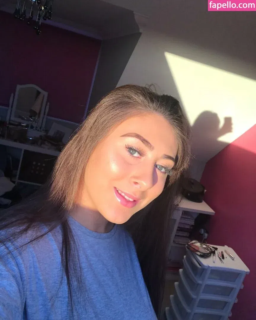 Soph Alice Onlyfans Photo Gallery 