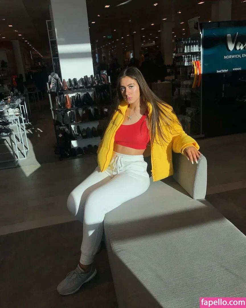 Soph Alice Onlyfans Photo Gallery 