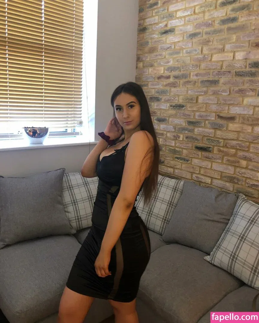 Soph Alice Onlyfans Photo Gallery 