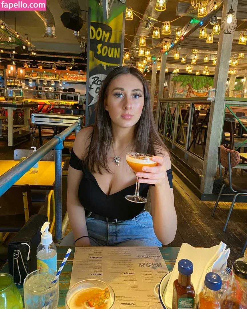 Soph Alice Onlyfans Photo Gallery 