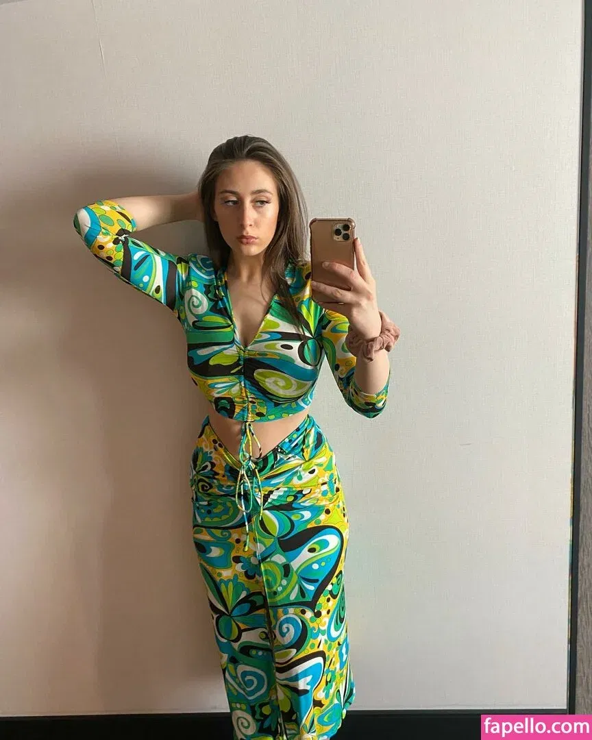 Soph Alice Onlyfans Photo Gallery 