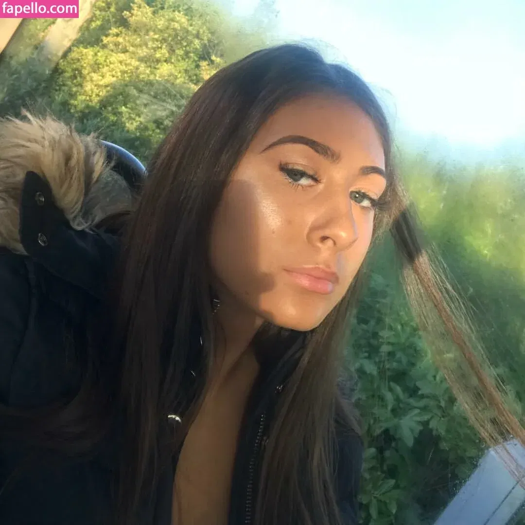 Soph Alice Onlyfans Photo Gallery 