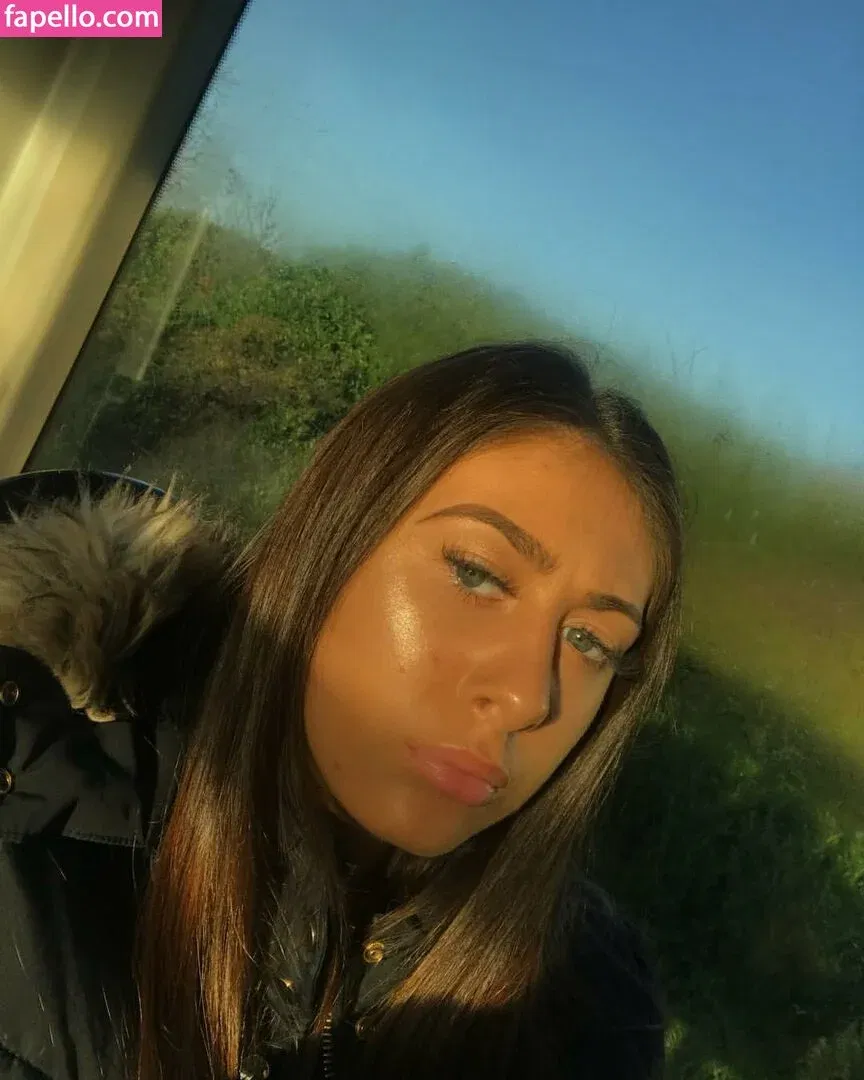 Soph Alice Onlyfans Photo Gallery 