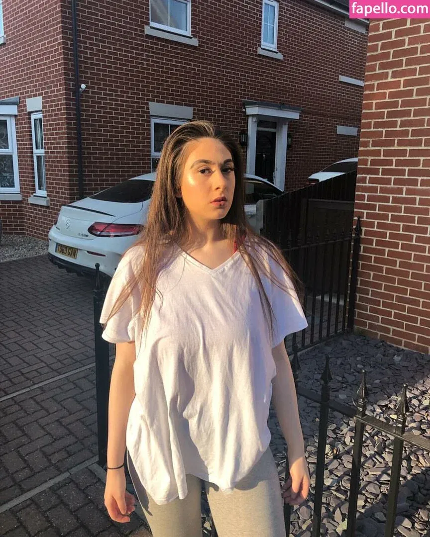 Soph Alice Onlyfans Photo Gallery 