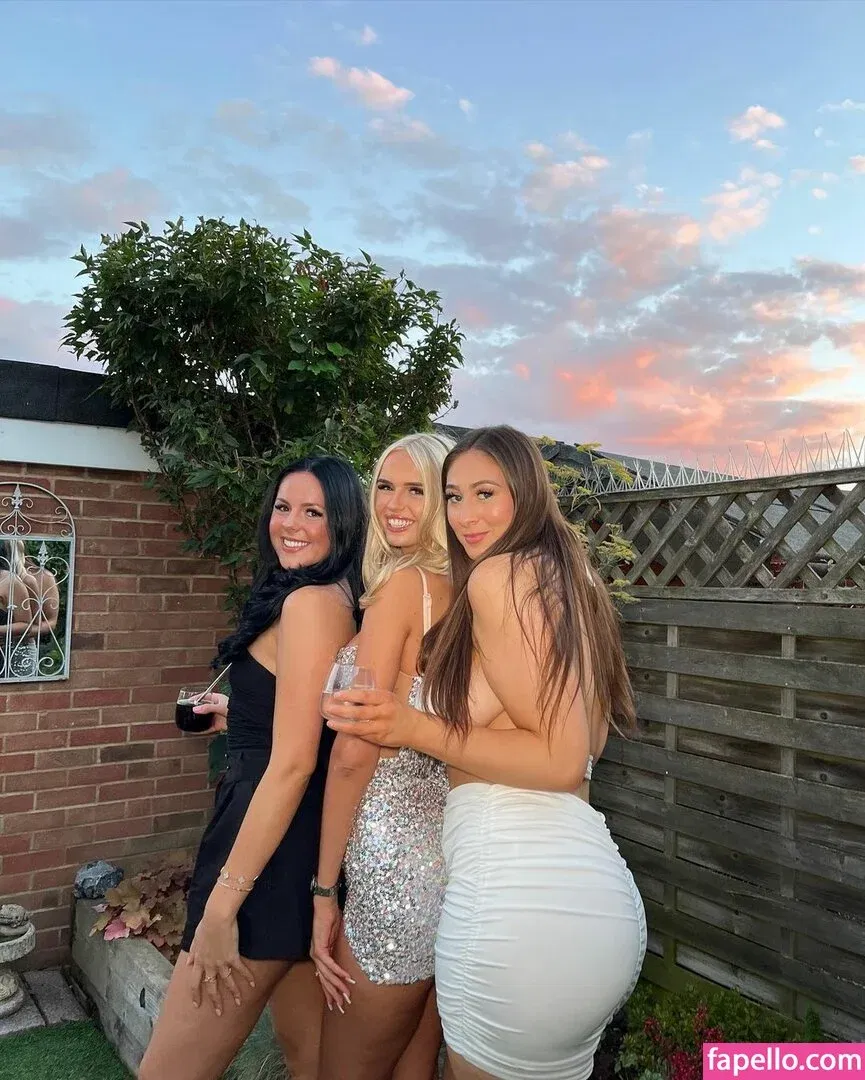 Soph Alice Onlyfans Photo Gallery 