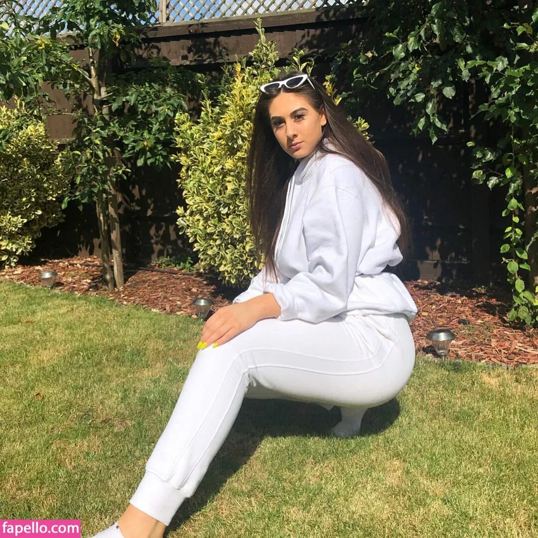 Soph Alice Onlyfans Photo Gallery 