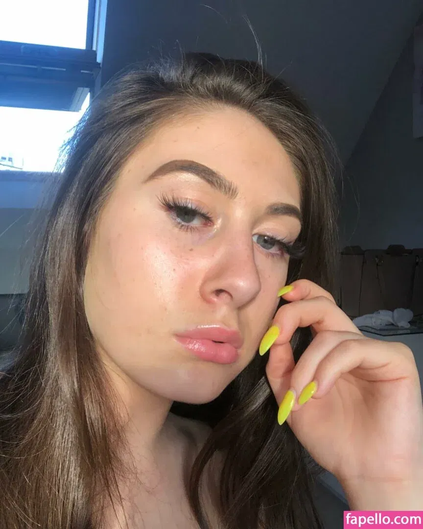 Soph Alice Onlyfans Photo Gallery 