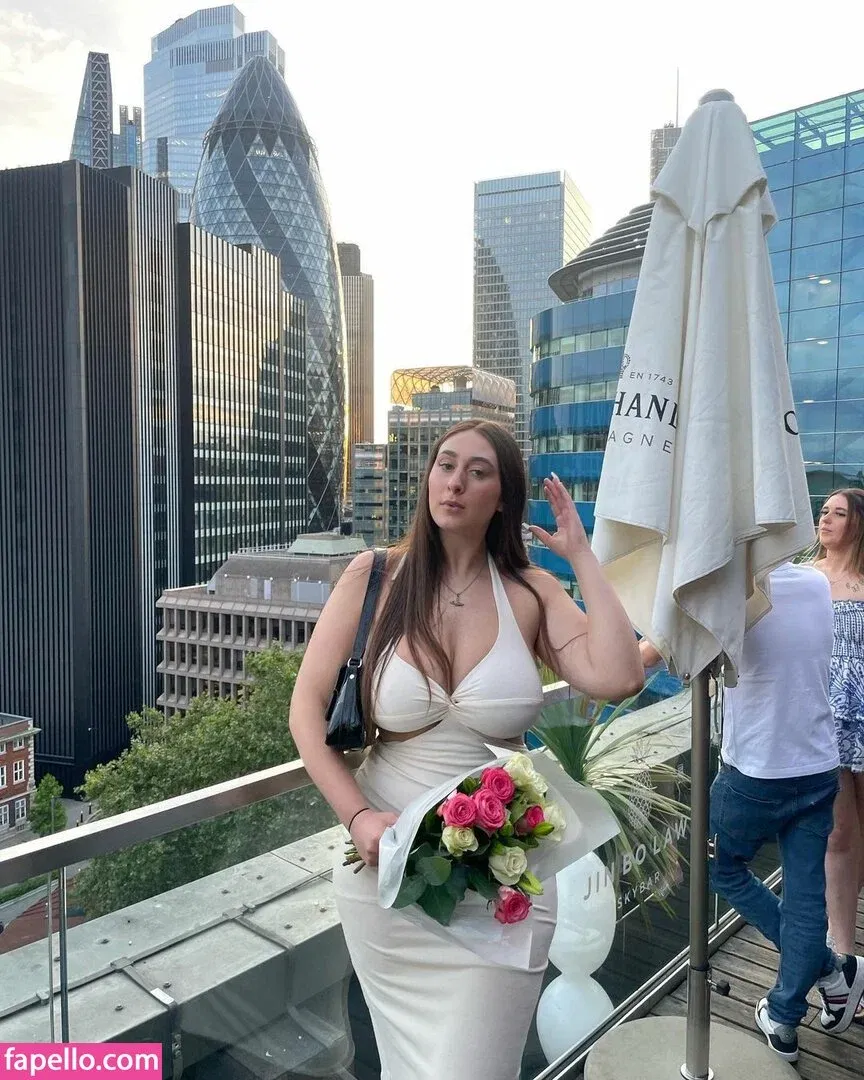 Soph Alice Onlyfans Photo Gallery 