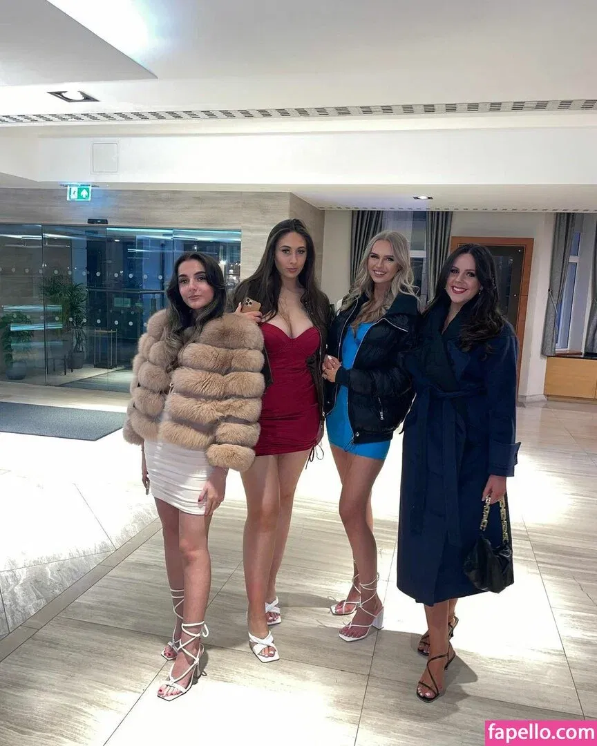 Soph Alice Onlyfans Photo Gallery 