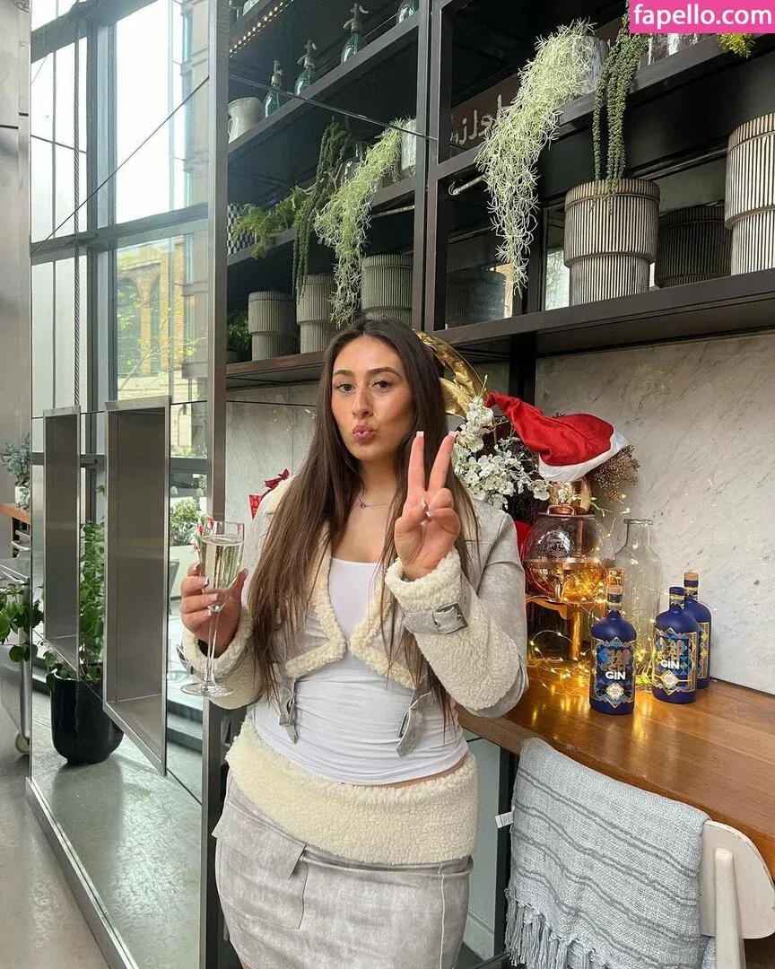 Soph Alice Onlyfans Photo Gallery 