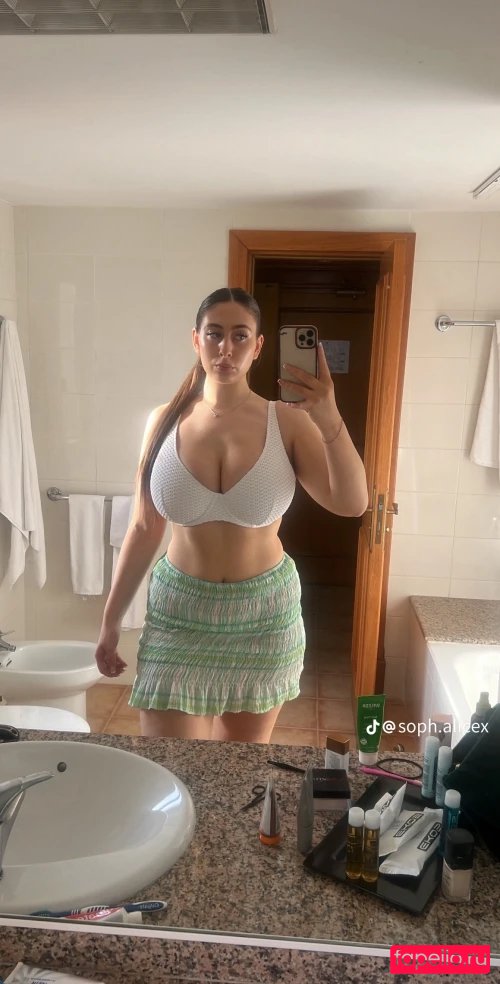 Soph Alice Onlyfans Photo Gallery 