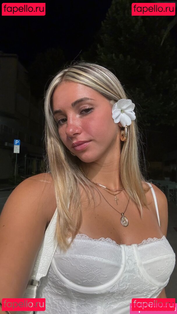 Iris Vallarani Nude Onlyfans Photo 72