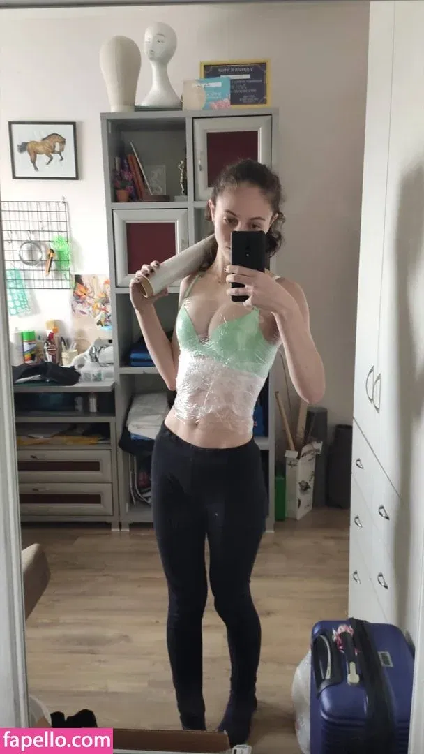 mikaela.t Onlyfans Photo Gallery 