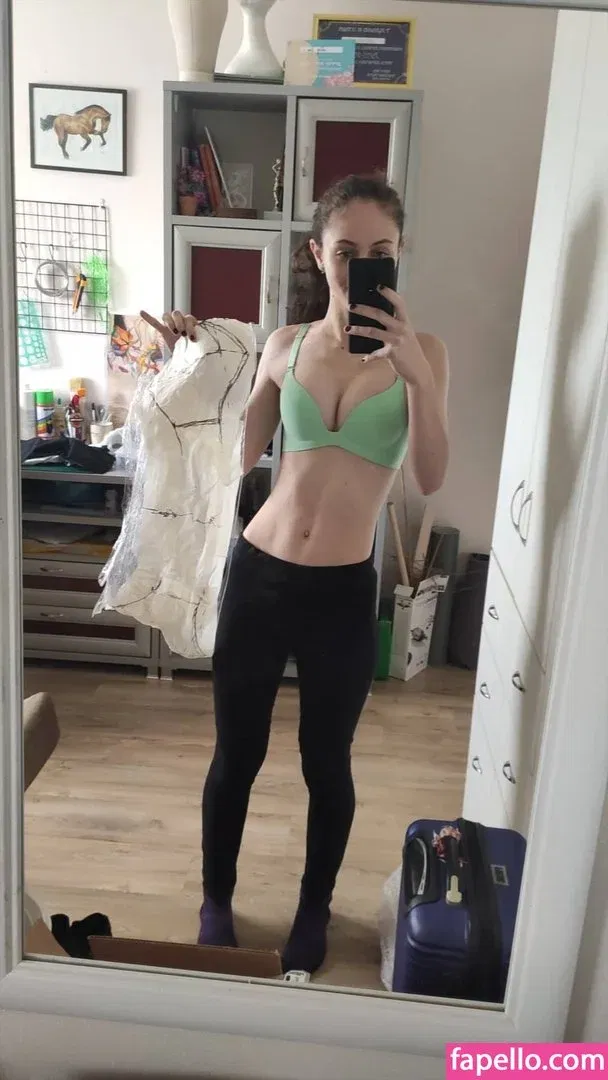 mikaela.t Onlyfans Photo Gallery 