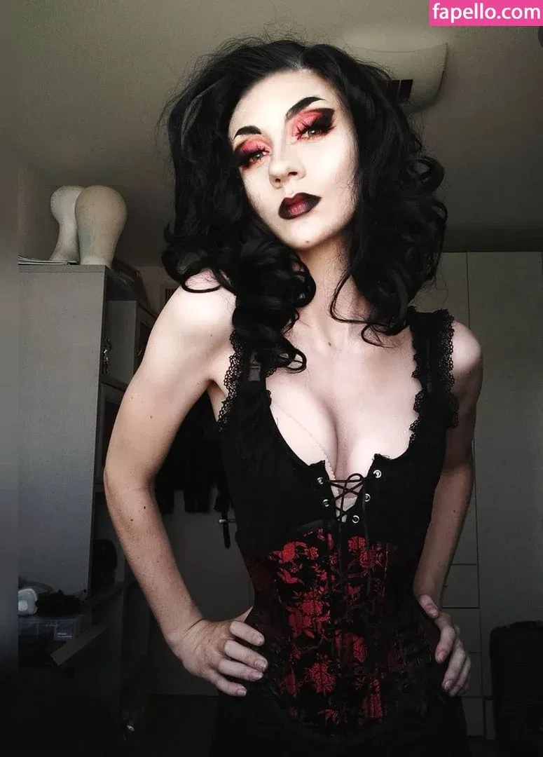 mikaela.t Onlyfans Photo Gallery 