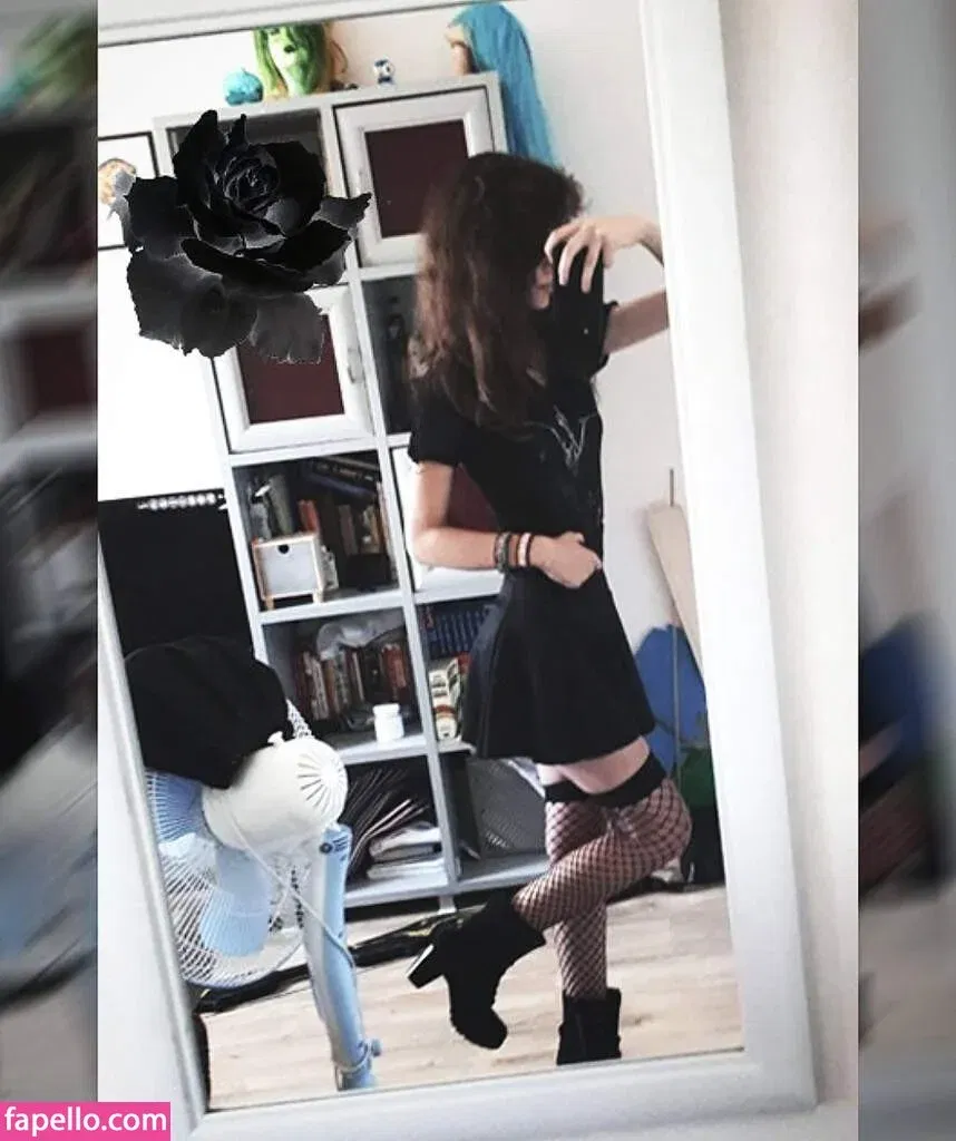 mikaela.t Onlyfans Photo Gallery 