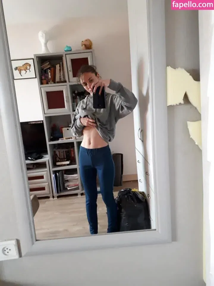 mikaela.t Onlyfans Photo Gallery 