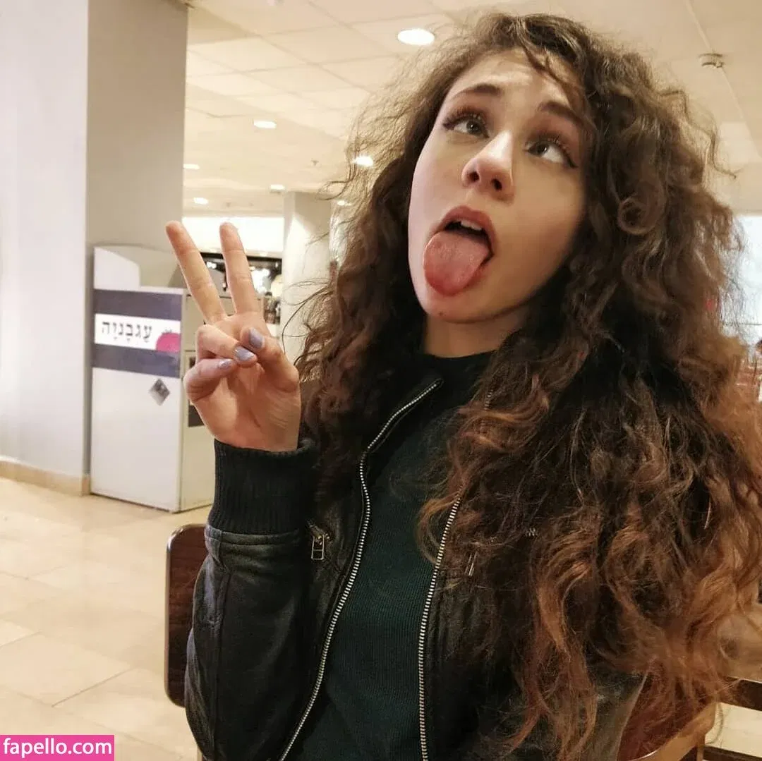 mikaela.t Onlyfans Photo Gallery 