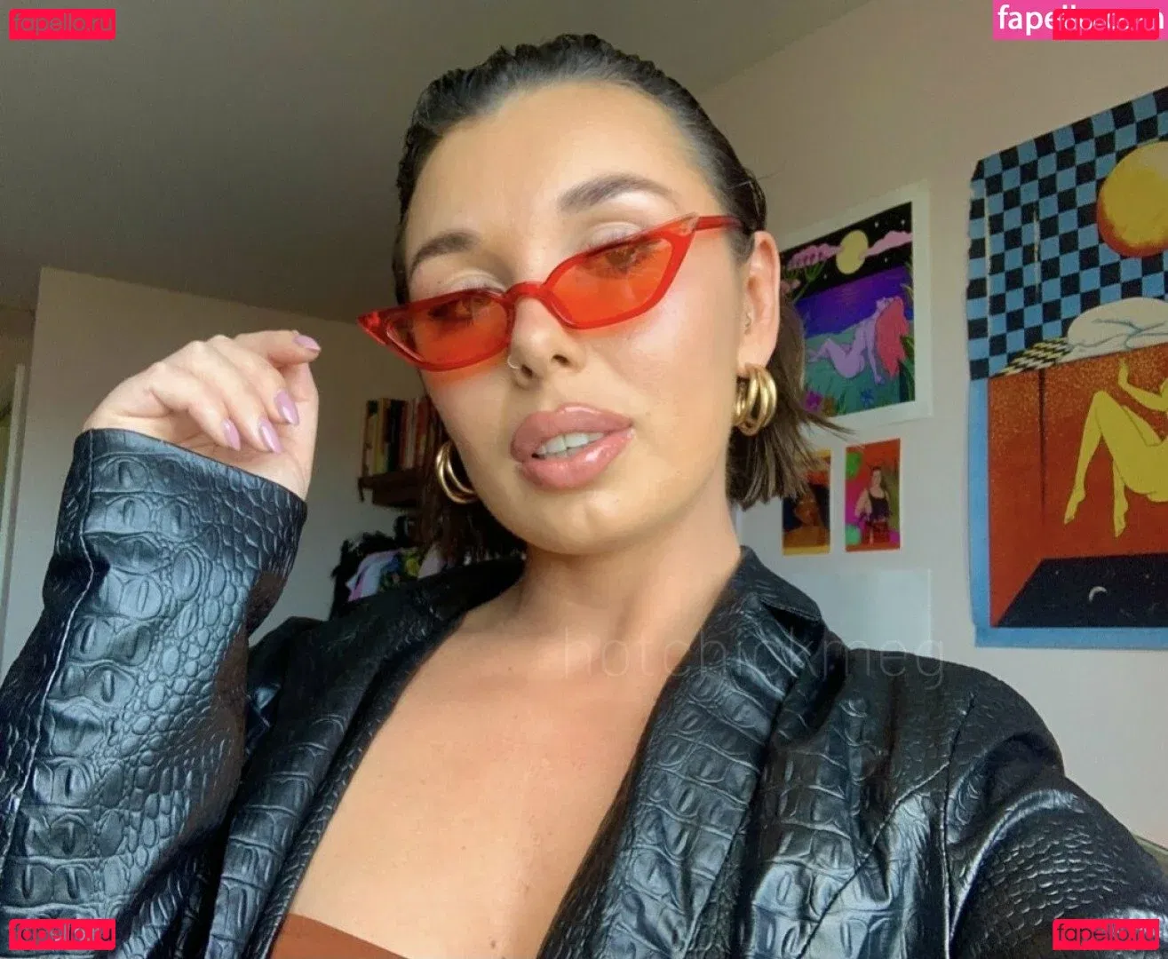 Hotchickmeg Onlyfans Photo Gallery 