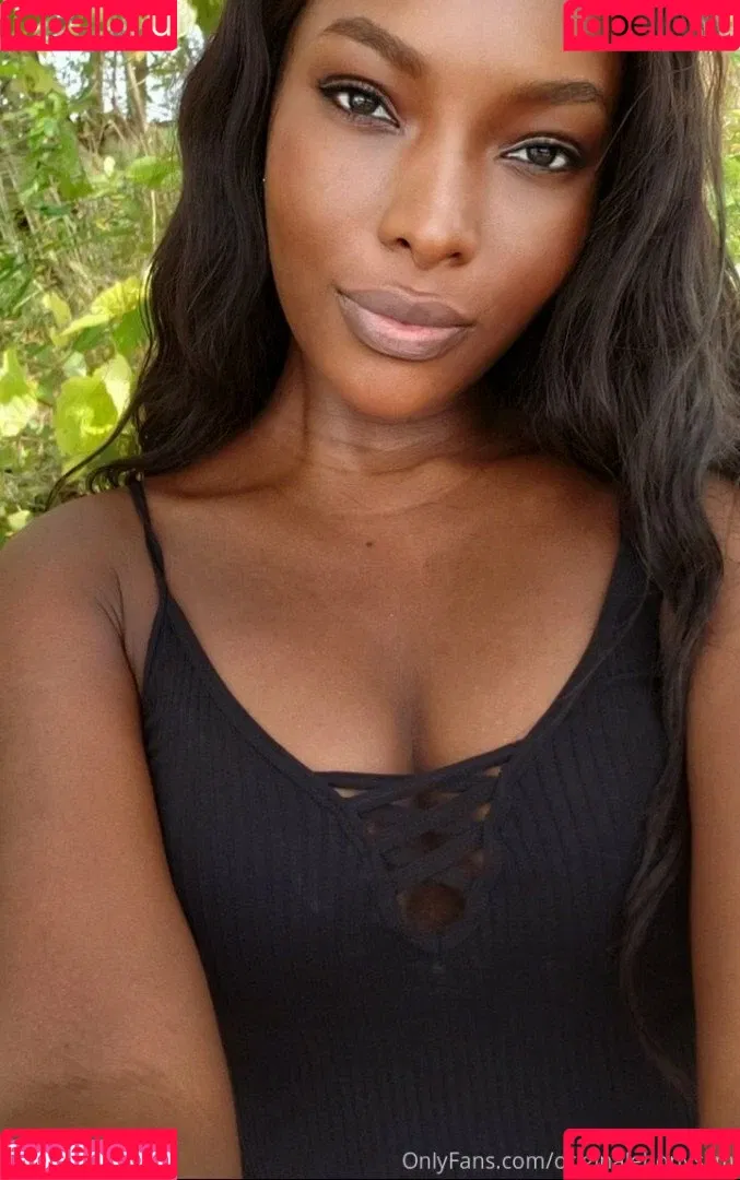 originalebonyslim Onlyfans Photo Gallery 
