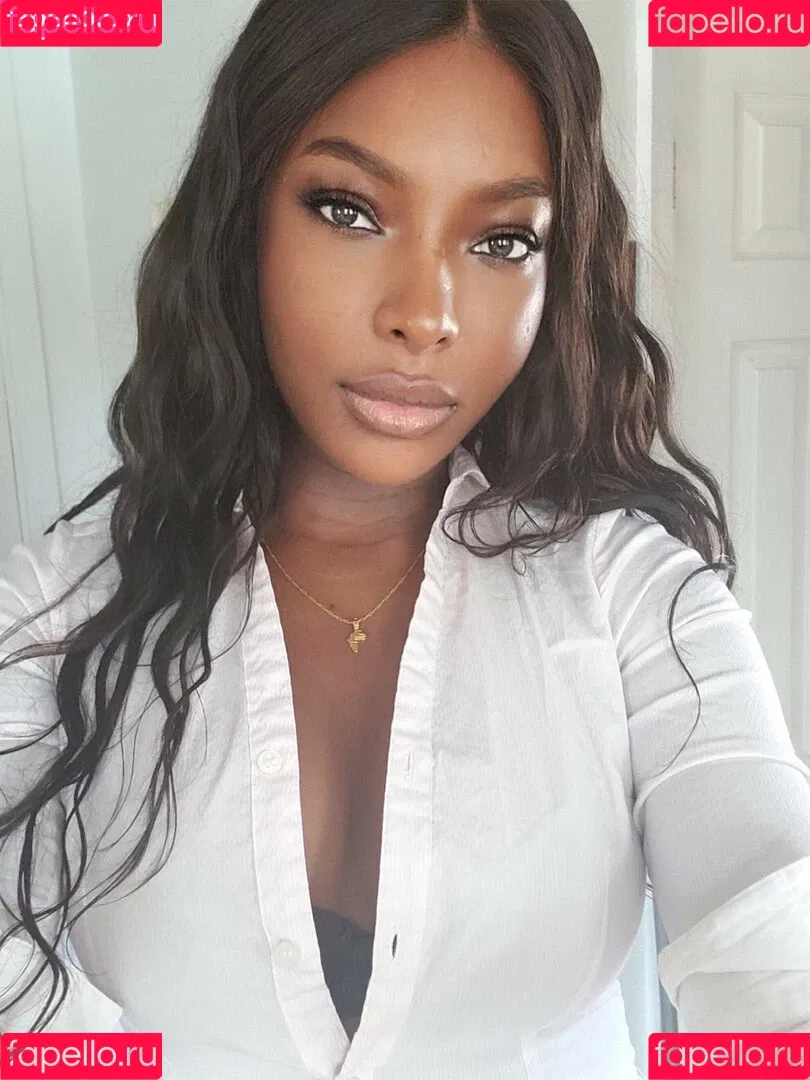 originalebonyslim Onlyfans Photo Gallery 