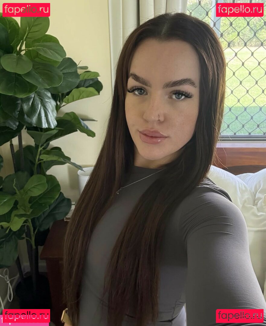 Lily Wilson Nude Onlyfans Photo 6