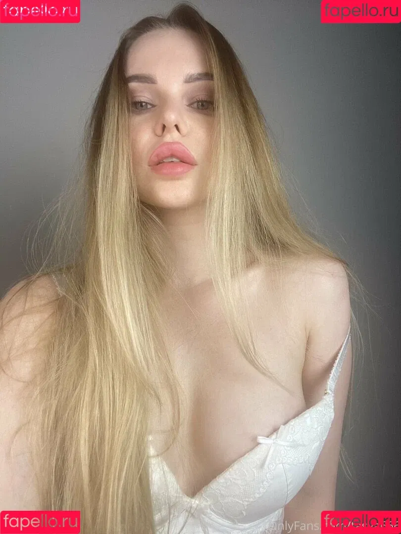 Tasya Mikhailova Onlyfans Photo Gallery 