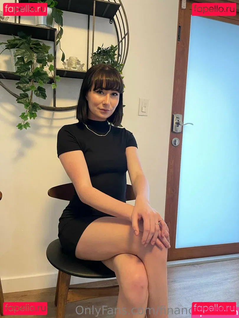 financebarbie Onlyfans Photo Gallery 