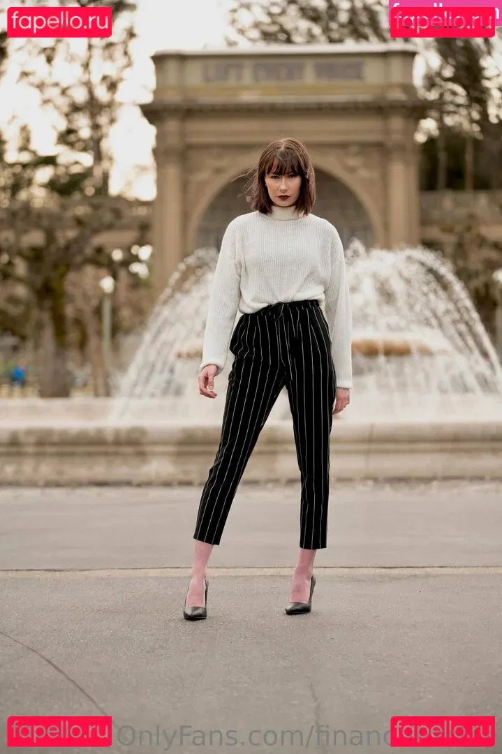 financebarbie Onlyfans Photo Gallery 