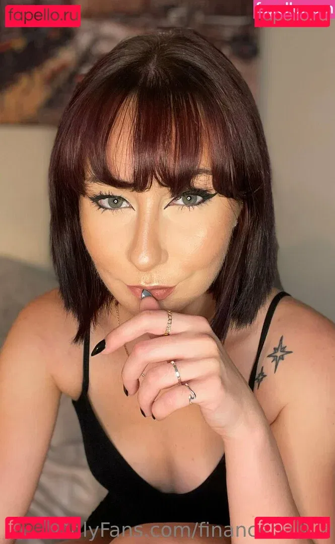 financebarbie Onlyfans Photo Gallery 