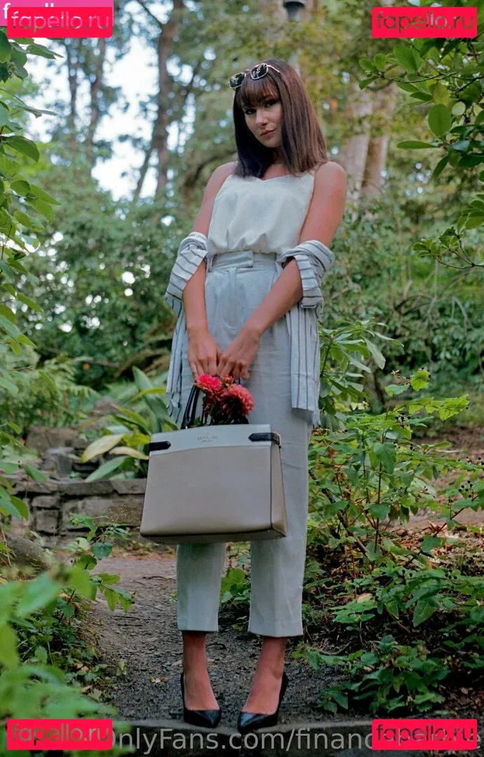 financebarbie Onlyfans Photo Gallery 